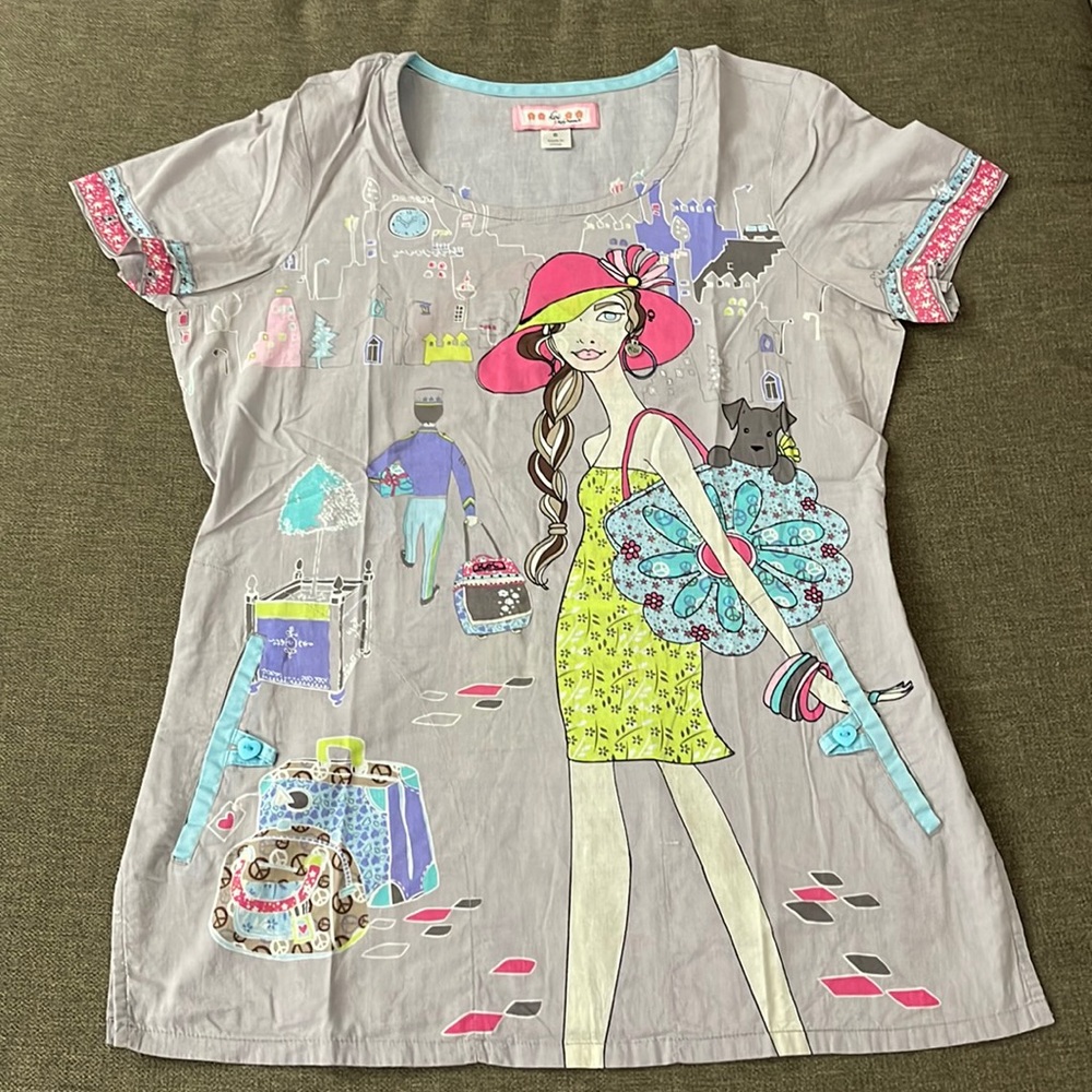 Women Koi by Kathy Peterson Travel themed Scrub Top sz Small